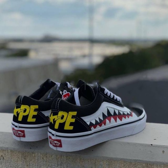 vans x bape prix